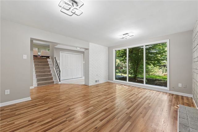 2317 Marbury Rd, Churchill Boro, PA 15221