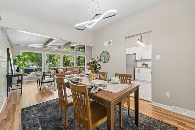 2317 Marbury Rd, Churchill Boro, PA 15221