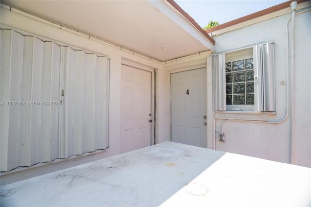 435 SW 33rd Ave 4, Miami, FL 33135