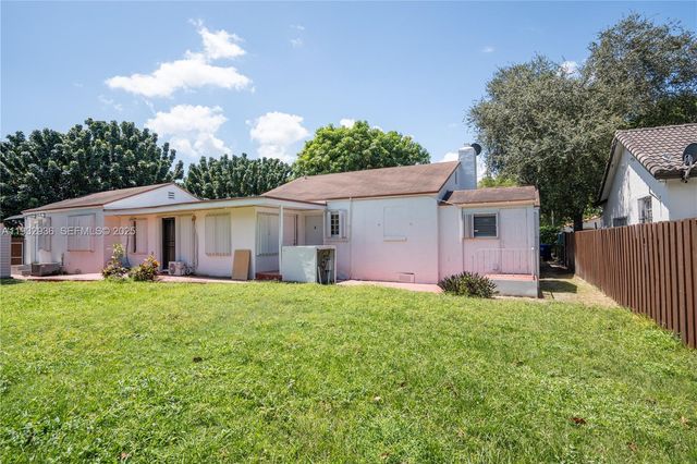 435 SW 33rd Ave 4, Miami, FL 33135