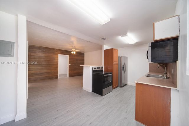 435 SW 33rd Ave 4, Miami, FL 33135