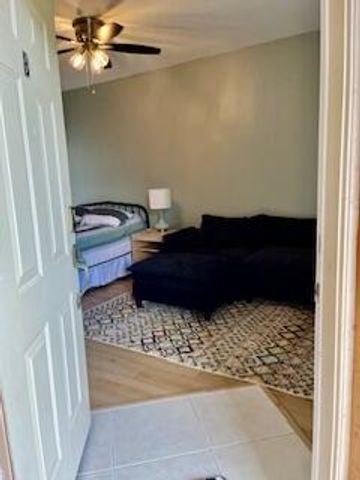 8292 Mulligan Cir Unit B, Port St Lucie, FL 34986