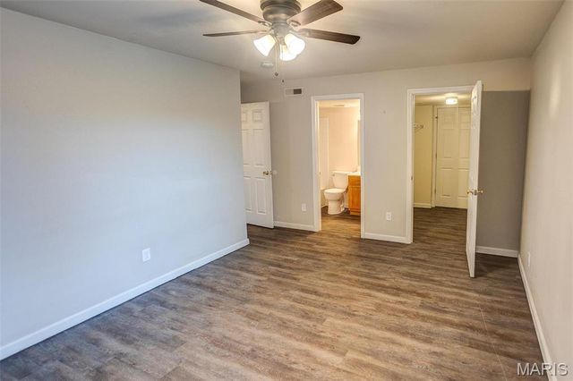 1926 Hunting Lake Court 103, St Louis, MO 63122