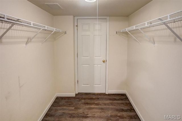 1926 Hunting Lake Court 103, St Louis, MO 63122