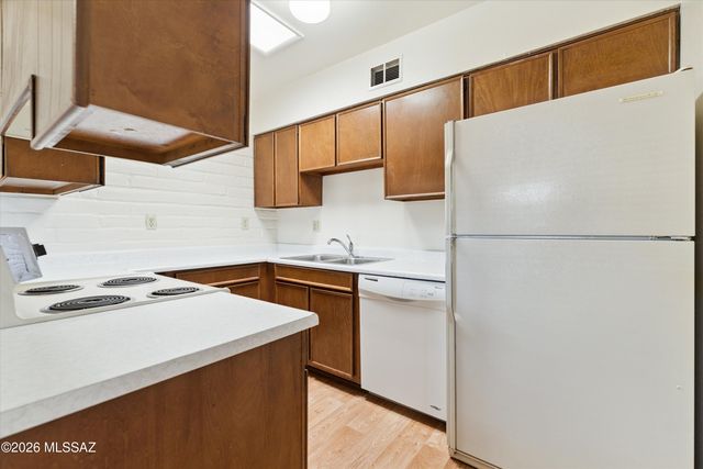 3960 E Flower St Apt 30, Tucson, AZ 85712