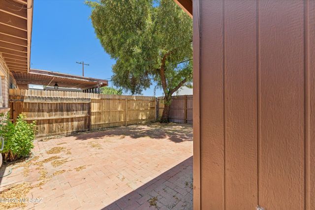 3960 E Flower St Apt 30, Tucson, AZ 85712