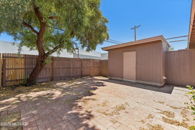 3960 E Flower St Apt 30, Tucson, AZ 85712