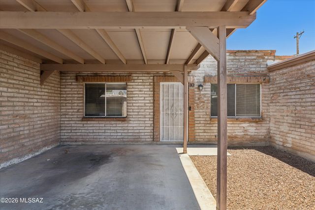 3960 E Flower St Apt 30, Tucson, AZ 85712