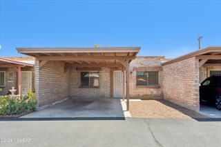 3960 E Flower St Apt 30, Tucson, AZ 85712