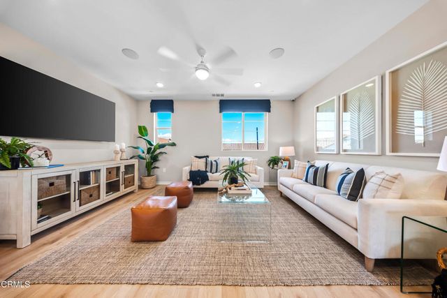 536 Via Zibello, Camarillo, CA 93012