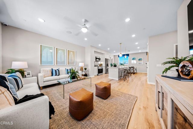 536 Via Zibello, Camarillo, CA 93012
