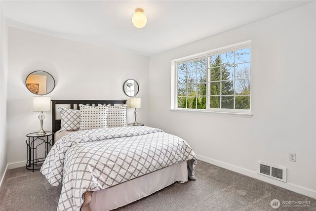 7118 NE 171st Lane, Kenmore, WA 98028