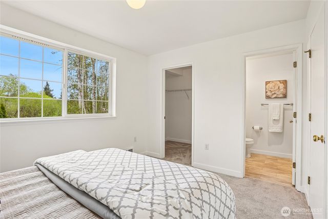 7118 NE 171st Lane, Kenmore, WA 98028