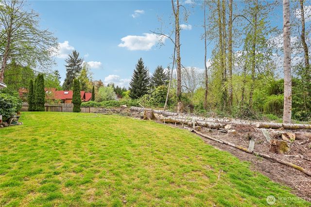 7118 NE 171st Lane, Kenmore, WA 98028