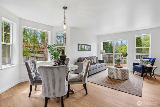 7118 NE 171st Lane, Kenmore, WA 98028