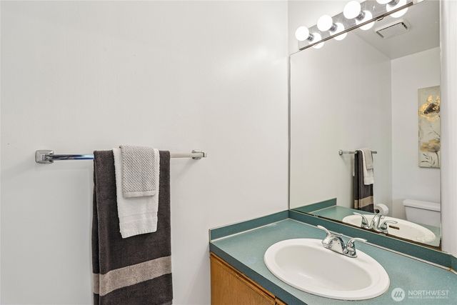 7118 NE 171st Lane, Kenmore, WA 98028