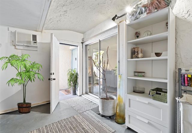 3001 NW 4th Terrace 143, Pompano Beach, FL 33064