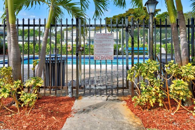 3001 NW 4th Terrace 143, Pompano Beach, FL 33064