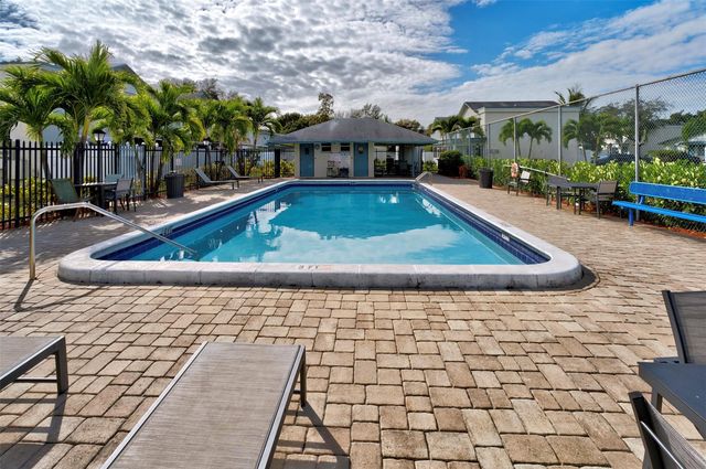 3001 NW 4th Terrace 143, Pompano Beach, FL 33064