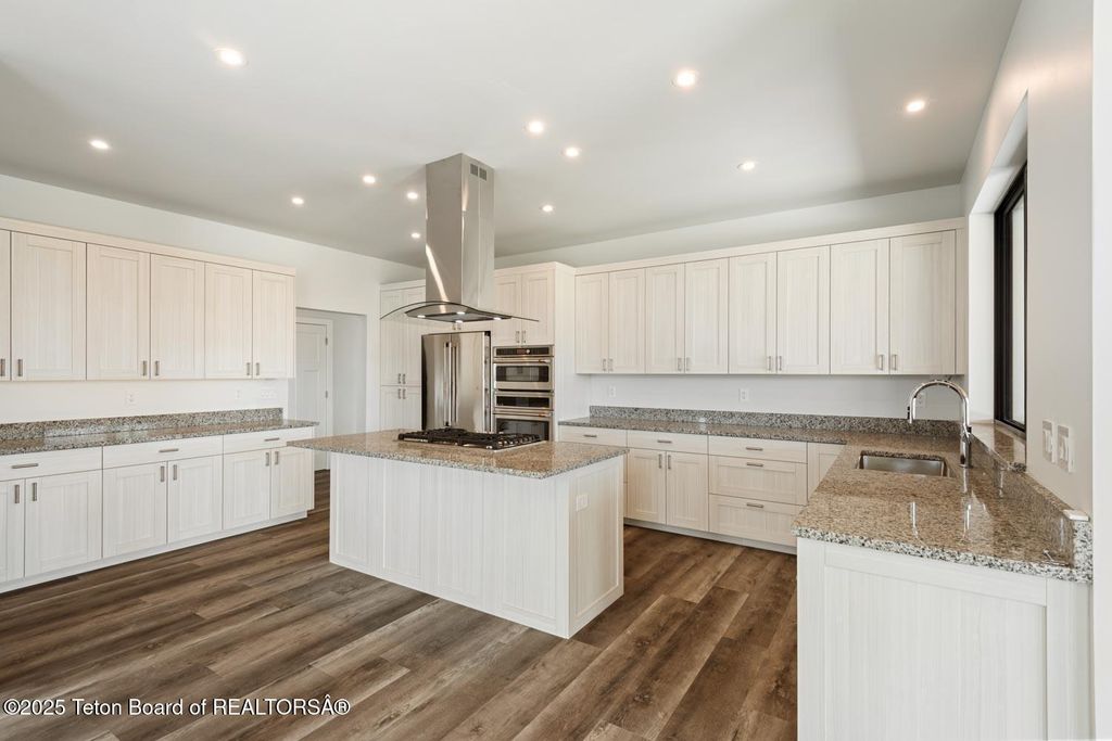 14 CARMICHAEL Loop, Pinedale, WY 82941 photo 12