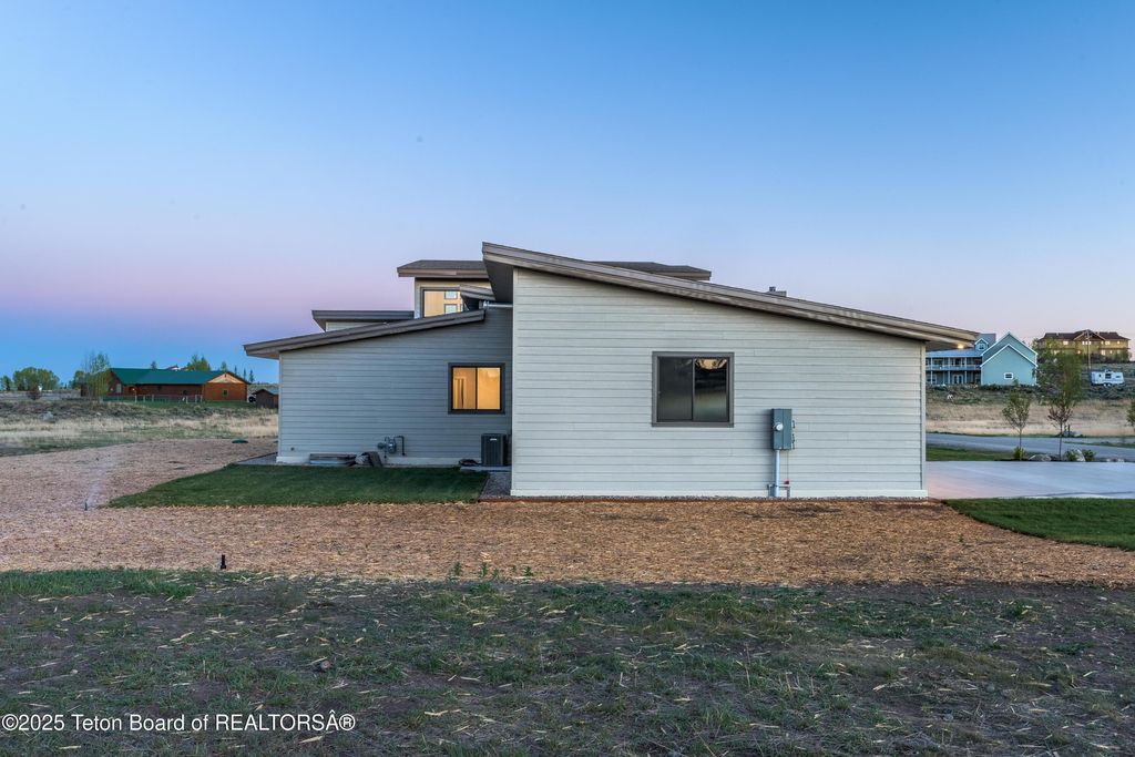 14 CARMICHAEL Loop, Pinedale, WY 82941 photo 57