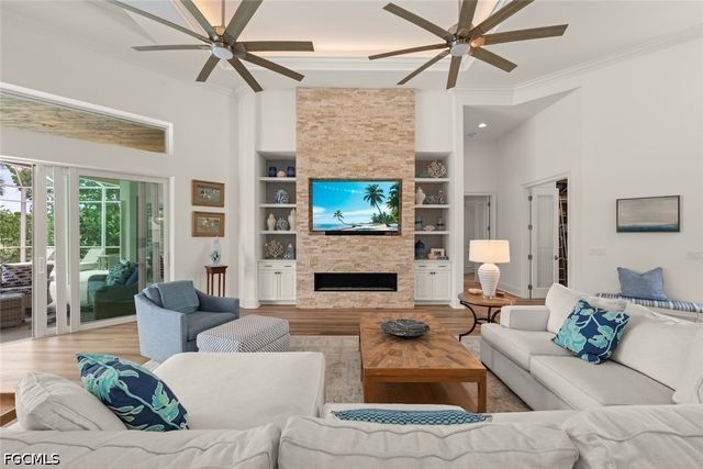 2385 Wulfert RD, Sanibel, FL 33957