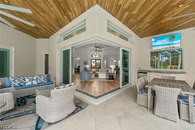 2385 Wulfert RD, Sanibel, FL 33957