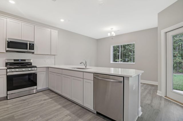 5065 Buggs Lane, Summerville, SC 29485