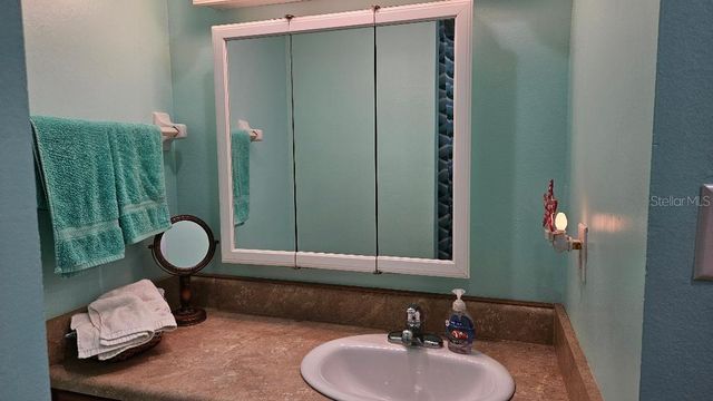 10035 63RD AVENUE N 6, St Petersburg, FL 33708