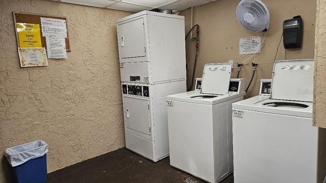 10035 63RD AVENUE N 6, St Petersburg, FL 33708