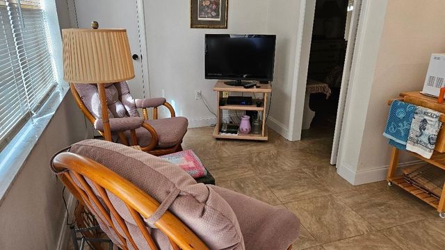 10035 63RD AVENUE N 6, St Petersburg, FL 33708