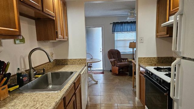 10035 63RD AVENUE N 6, St Petersburg, FL 33708