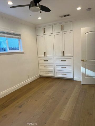 1454 N Clybourn Avenue, Burbank, CA 91505