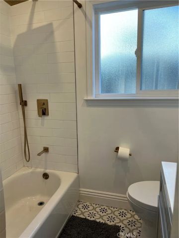 1454 N Clybourn Avenue, Burbank, CA 91505