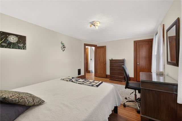 506 Hurstbourne Road, Irondequoit, NY 14609