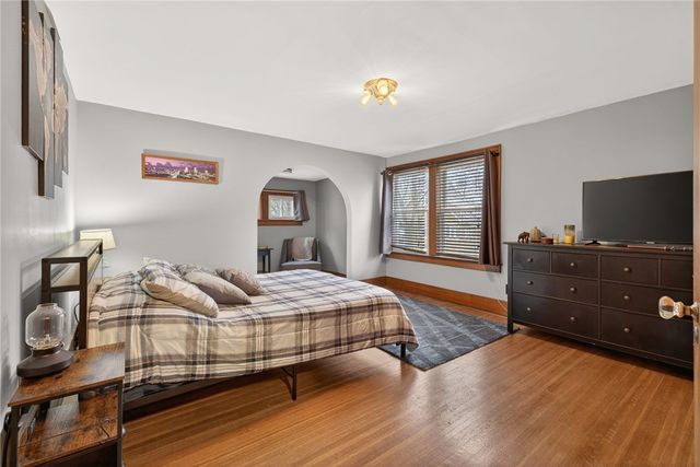 506 Hurstbourne Road, Irondequoit, NY 14609