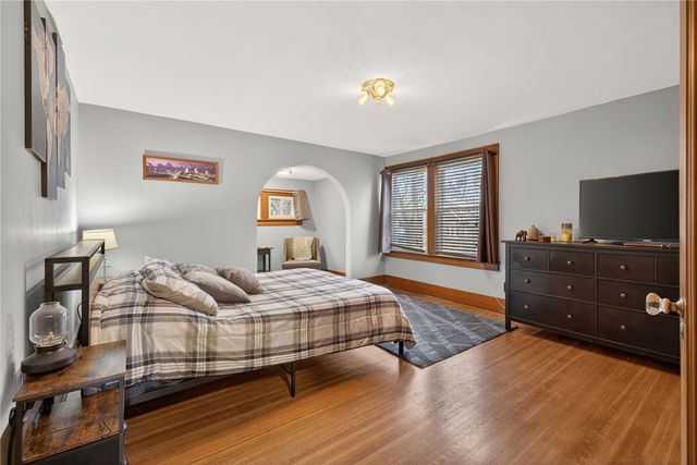 506 Hurstbourne Road, Irondequoit, NY 14609