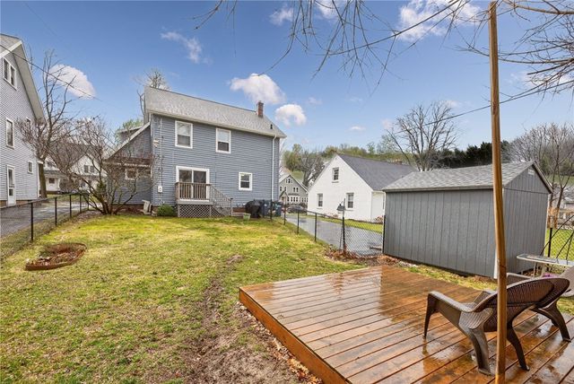 506 Hurstbourne Road, Irondequoit, NY 14609