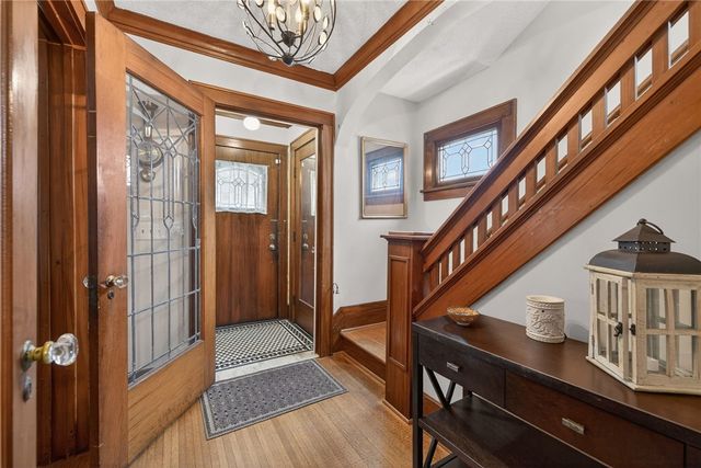 506 Hurstbourne Road, Irondequoit, NY 14609