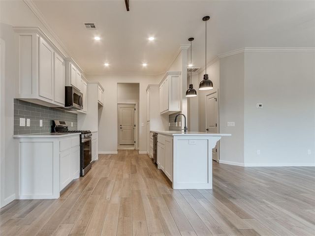 3305 NW 178th Terrace, Edmond, OK 73012