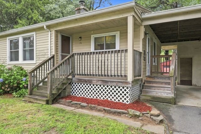 36 Silver Lake Dr, Agawam, MA 01001