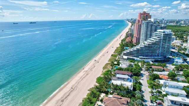 2400 NE 33rd Avenue 211, Fort Lauderdale, FL 33305