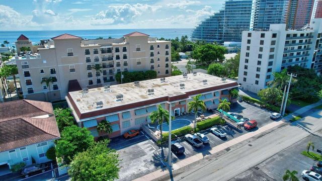 2400 NE 33rd Avenue 211, Fort Lauderdale, FL 33305