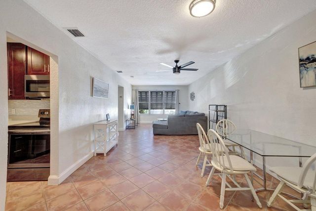 2400 NE 33rd Avenue 211, Fort Lauderdale, FL 33305