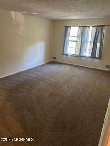 702 Goldthread Court, Jackson, NJ 08527