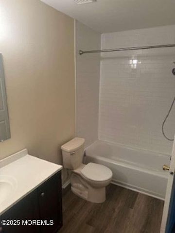 702 Goldthread Court, Jackson, NJ 08527