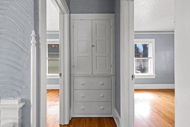 722 BOND STREET, Green Bay, WI 54303