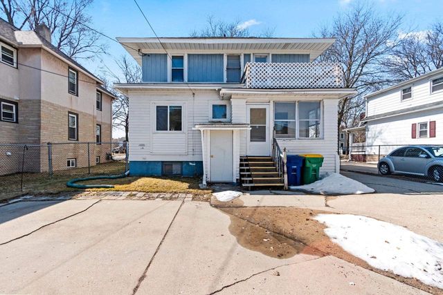 722 BOND STREET, Green Bay, WI 54303