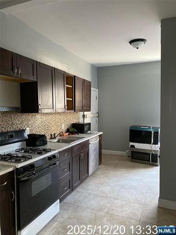 135 14th Street, East Orange, NJ 07017