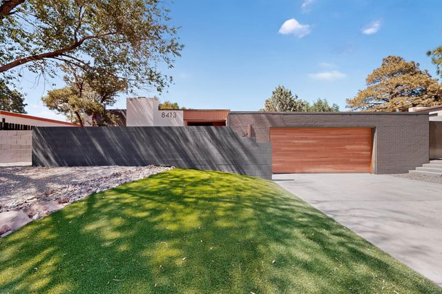 8413 Aztec Road NE, Albuquerque, NM 87111